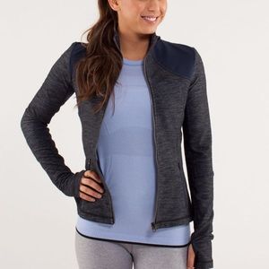 Lululemon in forme jacket sz 12